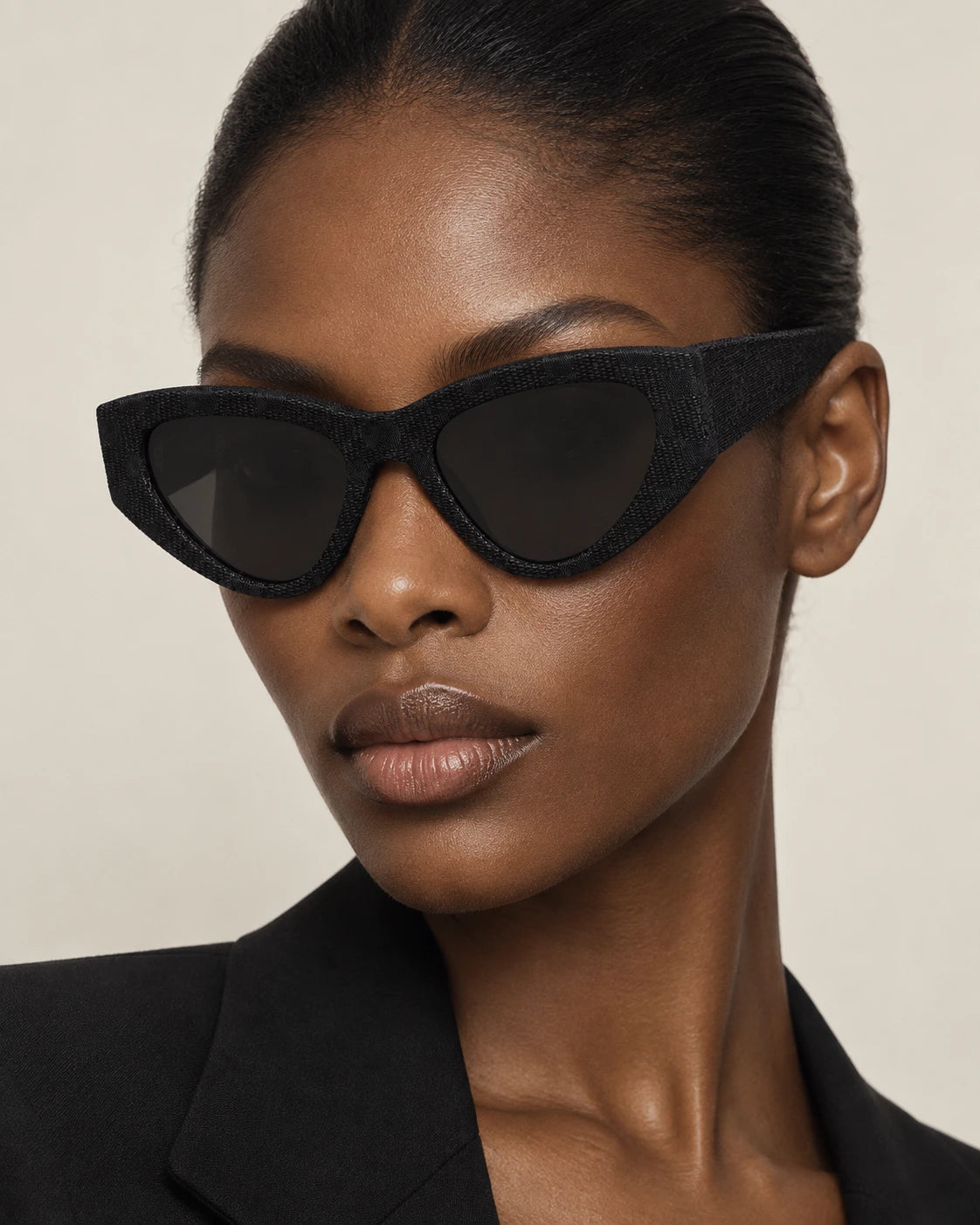 Gucci Sunglasses GG2019S 007 53