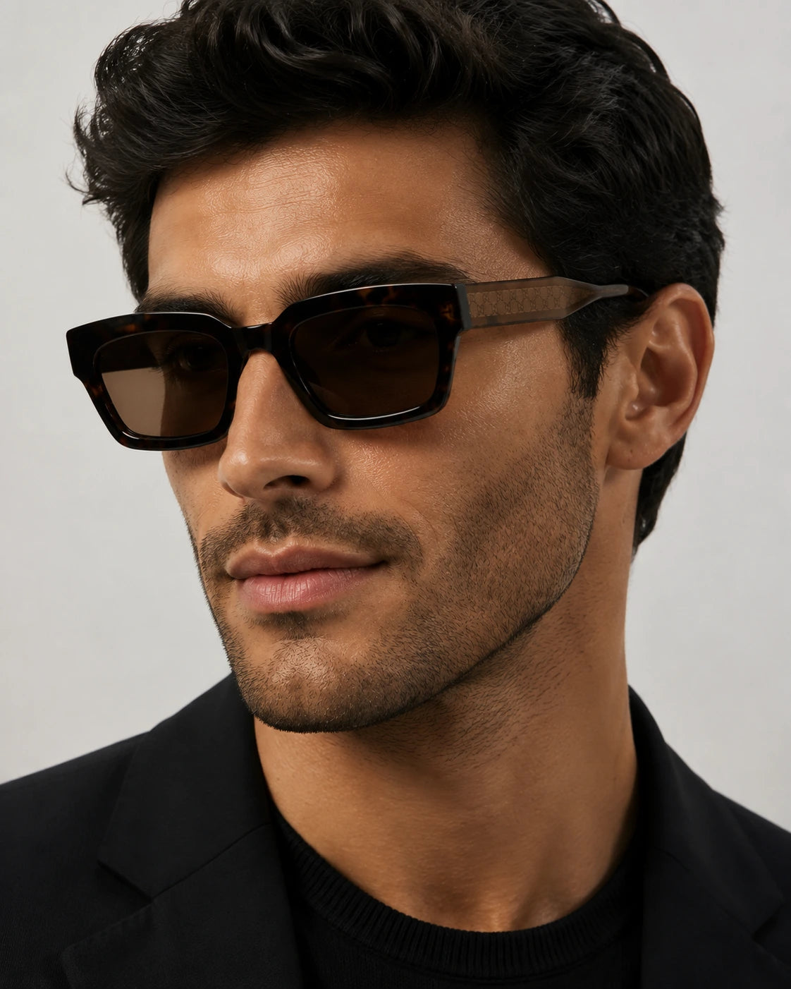 Gucci Sunglasses GG2069S 002 53