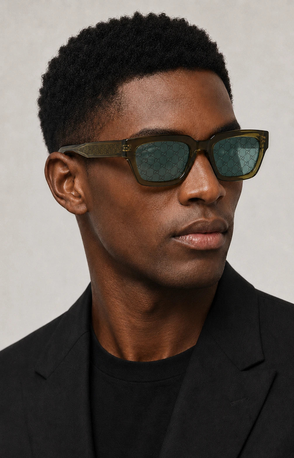 Gucci Sunglasses GG2069S 004 53