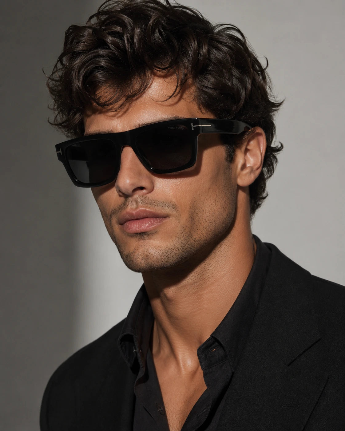 Tom Ford Sonnenbrille FT1337/S Cyrus-02 01A 53